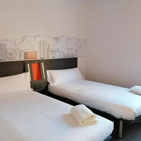 Easyhotel Centre * 马拉加