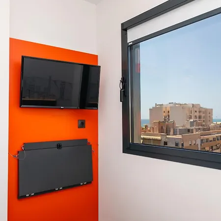 Easyhotel Centre 招待所 马拉加