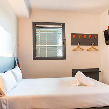 Easyhotel Centre *
